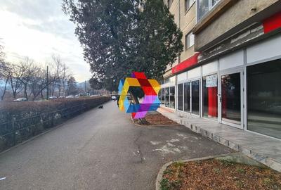 Spatiu comercial de închiriat Brasov - 78 mp  # spatii-comerciale-brasov.ro - 2