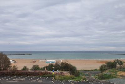 FALEZA NORD-CONSILIERI-APARTAMENT CU 3 CAMERE VEDERE CATRE MARE - 2