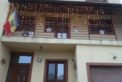 Casă cu 7 camere cu Teren 284 Mp în Nicolae Grigorescu - 1