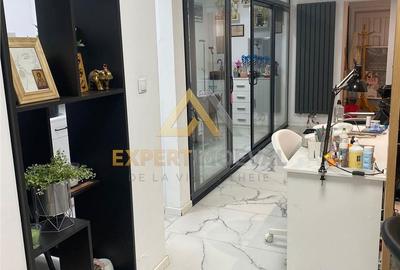 Spațiu comercial, de 50 mp, în Central - 1