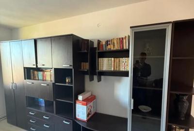 Apartament 3 camere, 64.50 mp, zona Pia?a Garii - 1