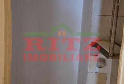 Apartament cu 3 camere decomandat în Central - 3