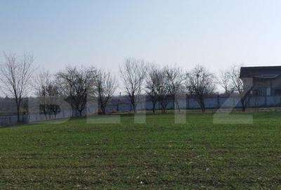 Teren de 12223 mp, în Central - 7