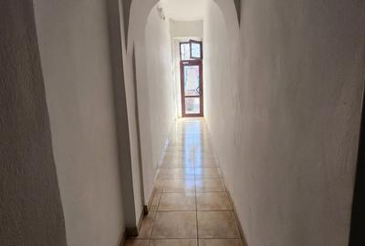 Spațiu comercial, de 71 mp, în Central - 13