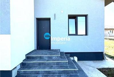 Casa P 3/4 cam. Mansarda, 685 teren,  Legaga Ciurbesti - 2