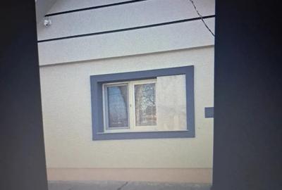 Casa de vanzare
