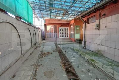 Casă cu 6 camere cu Teren 271 Mp în Malu Roșu - 2