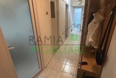 Apartament cu 3 camere decomandat, mobilat în Tractorul - 16