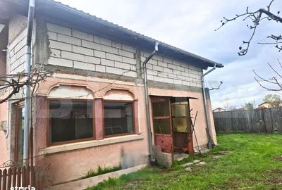 Casă cu 3 camere în Costești - 2