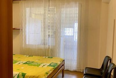Apartament cu 3 camere decomandat în Central - 2