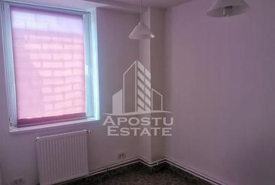 Casa in zona Printul Turcesc ,pretabil ?i pentru spatiu ... - 6