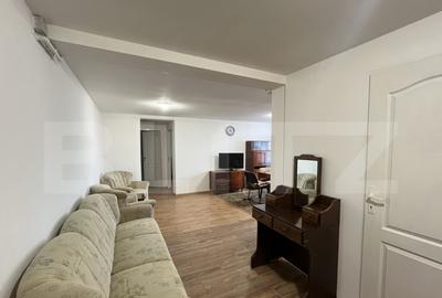 Apartament cu 3 camere semidecomandat, mobilat în Florești