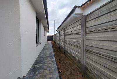 Casă cu 4 camere cu Teren 460 Mp în Nojorid
