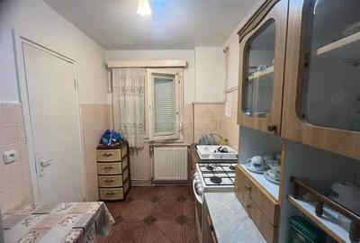 Apartament cu 4 camere decomandat în Caransebeș - 14