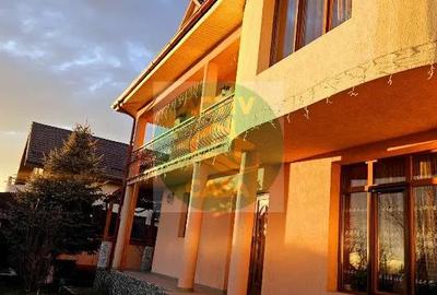 Casă cu 7 camere cu Teren 570 Mp în Roman - 9