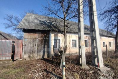 Casa veche, renovabila, 55 mp si 1400 mp teren intravilan+an - 2