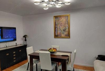 Apartament cu 4 camere decomandat în Central - 4