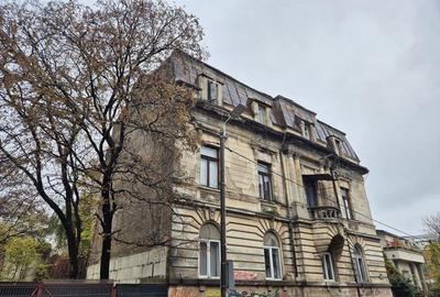 Vila interbelica de vanzare, ultracentrala oportun... - 10