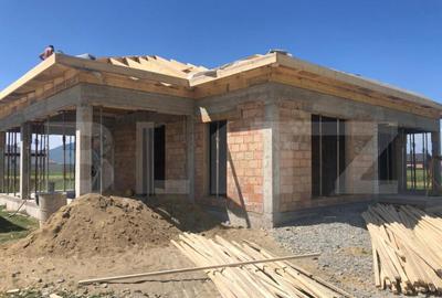 Casă cu 3 camere cu Garaj în Cristian - 9