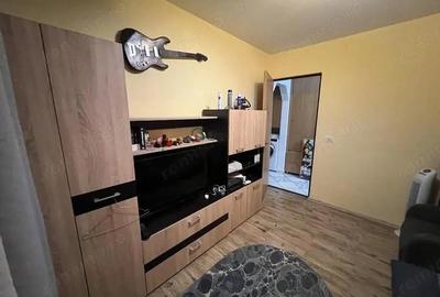Apartament 3 camere parter decomandat, 67,7 mp, mobilat metrou - 2