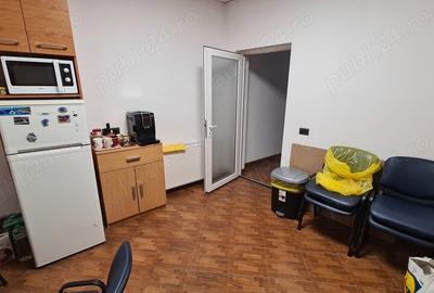 Casă cu 6 camere în Central