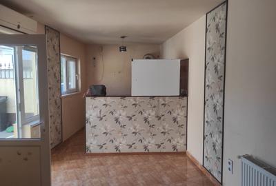 Casă individuală cu 3 camere în Trocadero