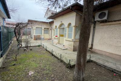 Casă cu 4 camere cu Canalizare în Semicentral - 8