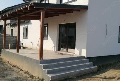 Casă cu Teren 420 Mp în Șag