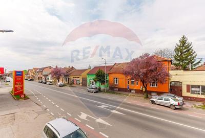 Apartament cu 3 camere de inchiriat - Zona Intim - 16