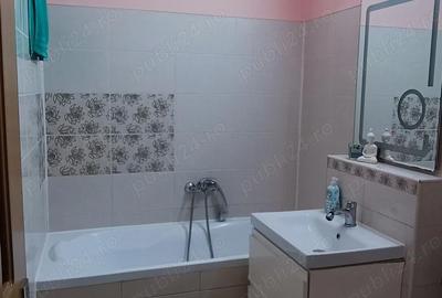 Apartament cu 3 camere decomandat în Florilor - 4