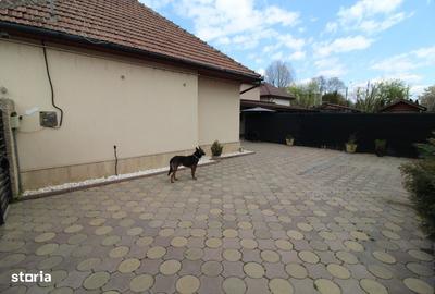 Casă cu 5 camere cu Teren 425 Mp în Central - 8