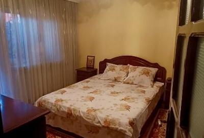 Vând apartament 3 camere 70 m3 - 1