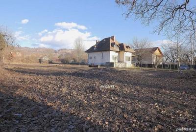 Ocazie ! Breaza (central), aproape de Bld. Republicii, 2.600 mp. teren ideal constructie - 1