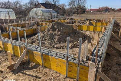 Casă cu 4 camere în Hemeiuș - 1