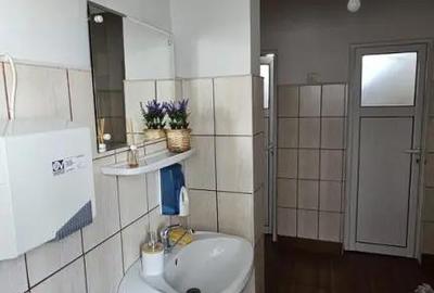 Spațiu comercial, de 100 mp, în Central - 2