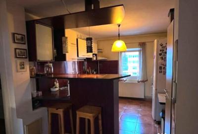 Apartament cu 4 camere decomandat, mobilat în Răcădău - 6