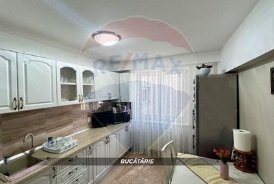 Apartament cu 4 camere decomandat, mobilat în Traian - 3