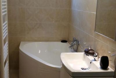 Apartament cu 3 camere decomandat în Central - 3