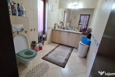 Casă cu 5 camere cu Teren 732 Mp în Alfa - 8