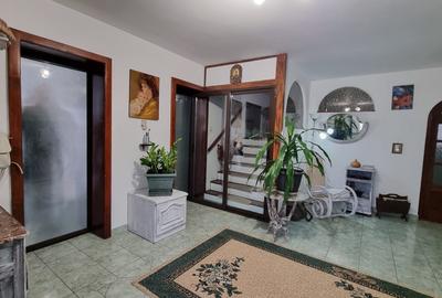 Parte de casa parter cu acces auto zona Cerbului - 6