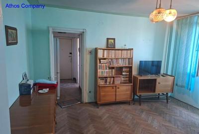 Apartament cu 3 camere în 1 Mai
