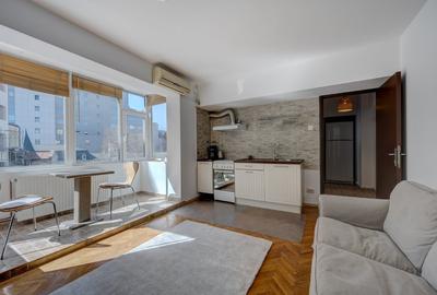 Garsonieră semidecomandată, mobilată în Calea Victoriei