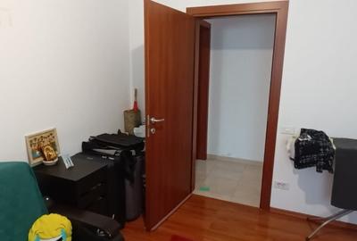 Apartament cu 3 camere decomandat, mobilat în Central - 2