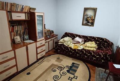 Casă individuală cu 6 camere cu Canalizare în Central - 12