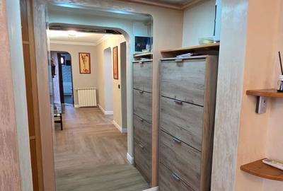 Apartament cu 3 camere decomandat în Central - 16
