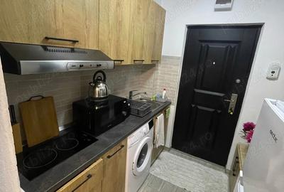 Garsonieră decomandată în Central - 4