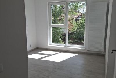 Apartament cu 3 camere decomandat în Lujerului - 7