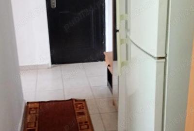 Apartament cu 3 camere decomandat în Văleni - 8