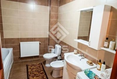 Apartament cu 3 camere decomandat în Central - 9