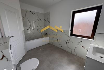 Casă cu 4 camere cu Teren 250 Mp în Sânmihaiu Român - 8